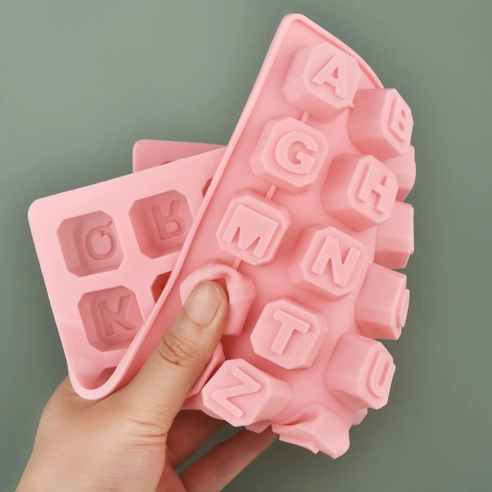 48 ตัวอักษร Enghish ตัวอักษรตั - Soap Making Silicone Molds บทวิจารณ์และราคา